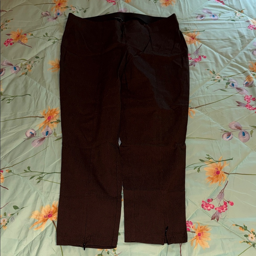 Elegant Women's Dark Brown Cropped Pants